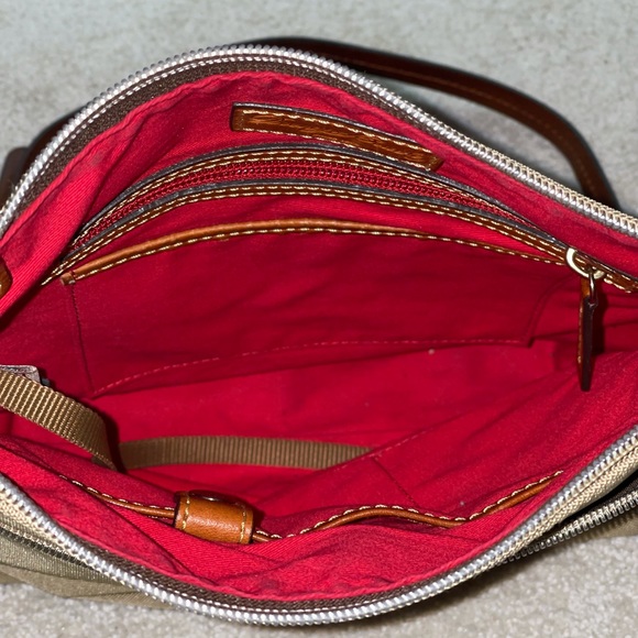 Dooney & Bourke nylon bag w/leather longstrap - Picture 6 of 11